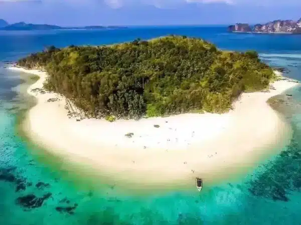 เกาะพีพี อ่าวมาหยา เกาะไม้ไผ่ (แบมบู) และเกาะไข่